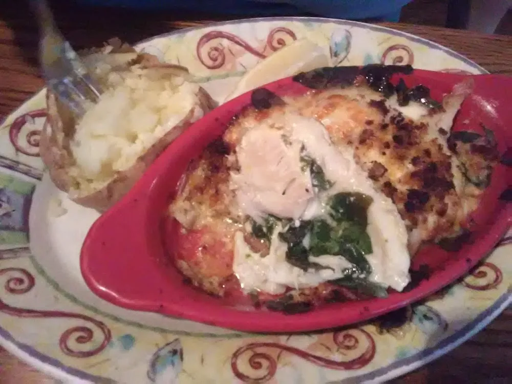 Scallops Au Gratin with Cheddar and Crabmeat Crumbs